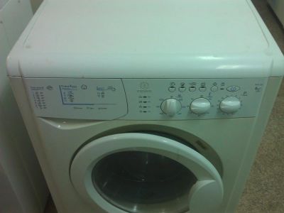 Лот: 3210143. Фото: 1. Стиральная машина Indesit WIDL... Стиральные машины