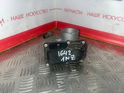 Лот: 16618198. Фото: 1. Дроссельная заслонка Toyota Sienta... Двигатель и элементы двигателя