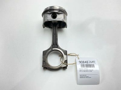Лот: 23503734. Фото: 1. Поршень с шатуном Mazda Premacy... Двигатель и элементы двигателя