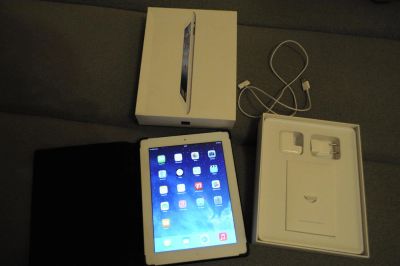 Лот: 4733114. Фото: 1. Apple iPad 3 Wifi + 4G 32 Gb Без... Планшеты