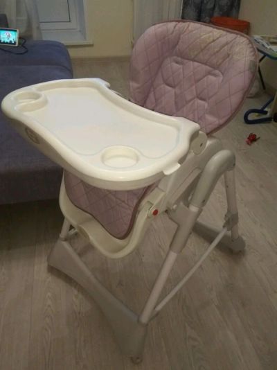 Лот: 12035602. Фото: 1. Стульчик доя кормления happy baby... Стульчики для кормления