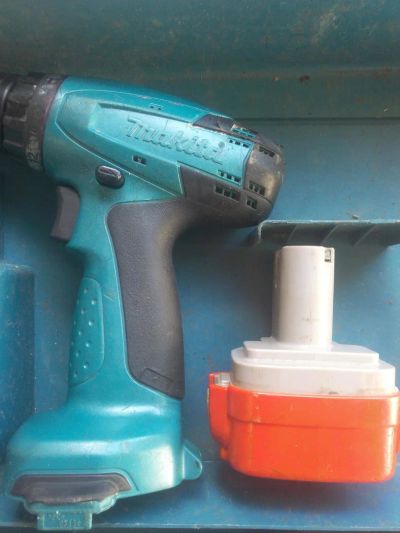 Лот: 9543758. Фото: 1. Продам шуруповерт Makita. Электроинструмент