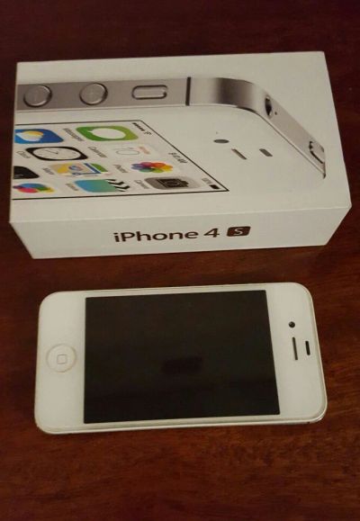 Лот: 6425697. Фото: 1. Продам iPhone 4s 8gb белый. Смартфоны