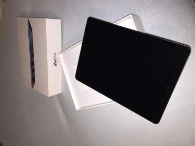 Лот: 5189754. Фото: 1. Планшет Apple iPad Air 128Gb 9... Планшеты