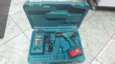 Лот: 4431123. Фото: 1. Продам шуруповерт Makita 6281D... Электроинструмент
