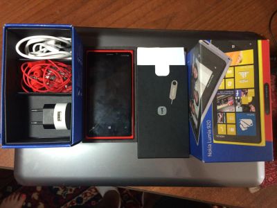 Лот: 4323684. Фото: 1. Nokia Lumia 920 (32Gb, Red) Обмен... Кнопочные мобильные телефоны