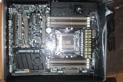Лот: 5413080. Фото: 1. Геймерская MB ASUS Sabertooth... Материнские платы