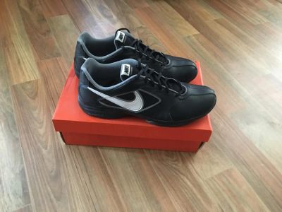 Лот: 7285570. Фото: 1. Кроссовки мужские кожанные Nike... Кеды, кроссовки, слипоны
