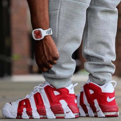 Лот: 10599645. Фото: 1. Кроссовки Nike бело-красные. Кеды, кроссовки, слипоны