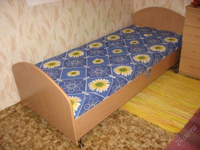 Лот: 981416. Фото: 1. Кровать 1,5 спальная с ящиком... Кровати