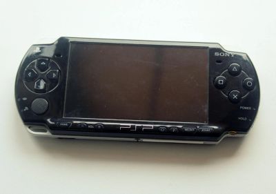 Лот: 4379346. Фото: 1. PSP 2008 Прошитая + Флешка 4Gb... Игровые приставки, консоли