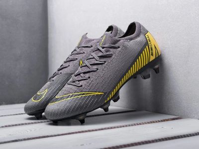 Лот: 16194703. Фото: 1. Футбольная обувь Nike Mercurial... Кеды, кроссовки, слипоны