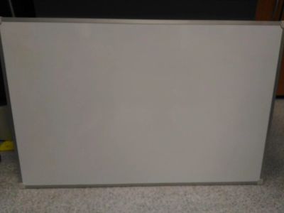 Лот: 8216745. Фото: 1. Продам белую магнитно маркерную... Другое (канцелярские и офисные товары)