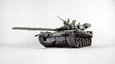 Лот: 14537476. Фото: 1. Модель Т-80БВ 1/35. Военная техника