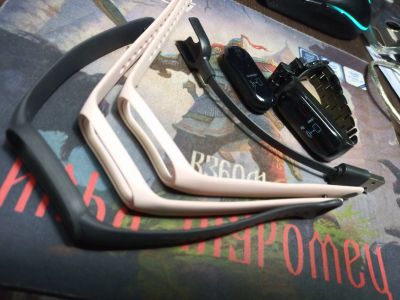 Лот: 17792926. Фото: 1. Mi band 3 x2. Смарт-часы, фитнес-браслеты, аксессуары