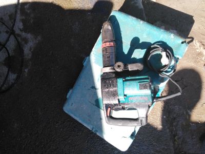 Лот: 2849119. Фото: 1. Отбойный молоток Makita HM 1202... Электроинструмент