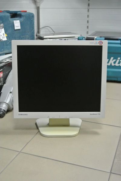 Лот: 17987150. Фото: 1. ЖК Монитор Samsung SyncMaster... ЖК-мониторы
