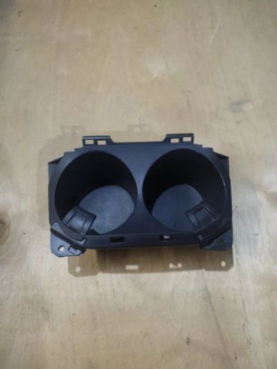 Лот: 21403255. Фото: 1. подстаканник Toyota RAV4 ACA31. Двигатель и элементы двигателя