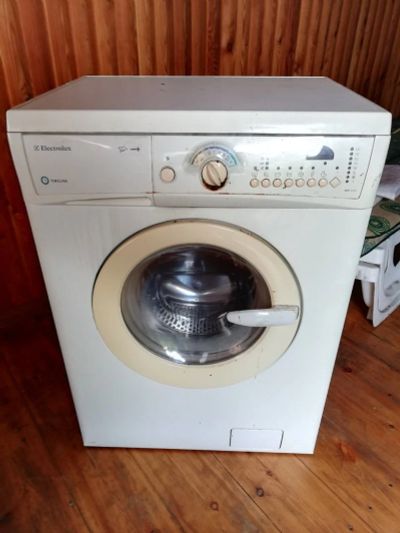 Лот: 16271793. Фото: 1. Машинка стиральная Electrolux. Стиральные машины