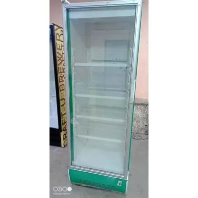 Лот: 25722765. Фото: 1. Холодильный шкаф UBC larg. Холодильное