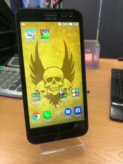 Лот: 17683365. Фото: 1. Смартфон ASUS ZE500KL. Смартфоны