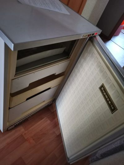 Лот: 17063420. Фото: 1. Морозилка. Холодильники, морозильные камеры