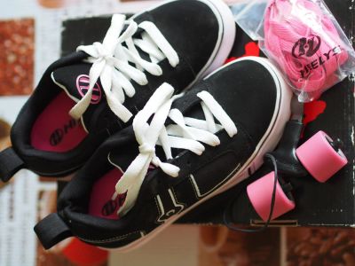 Лот: 5301821. Фото: 1. Роликовые кроссовки Heelys 33... Кеды, кроссовки