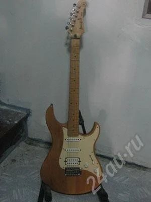 Лот: 167694. Фото: 1. YAMAHA PACIFICA 112JM YNS электрогитара. Гитары
