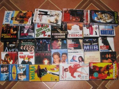 Лот: 118240. Фото: 1. Видеокассеты VHS б/у, 35 штук. Видеозаписи, фильмы