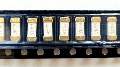 Лот: 17737663. Фото: 1. SMD предохранитель 4A, тип 1808... Другое (радиодетали  (электронные компоненты))