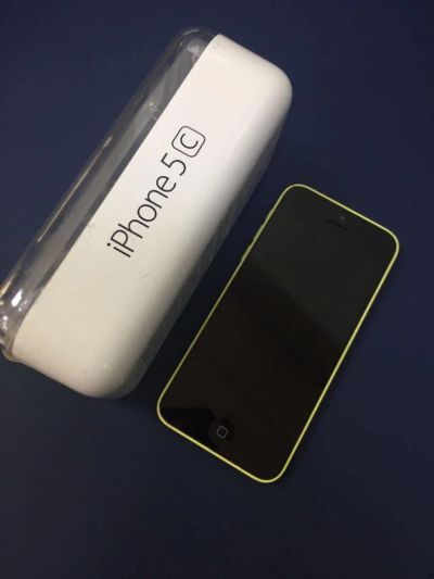 Лот: 9188596. Фото: 1. iPhone 5c 16gb. Смартфоны