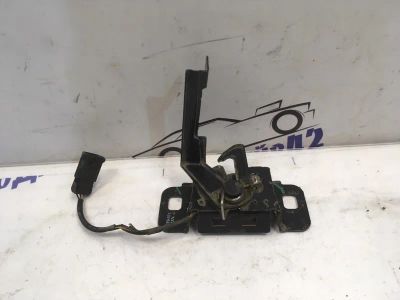 Лот: 21710666. Фото: 1. замок капота Chevrolet Cruze J300. Кузов