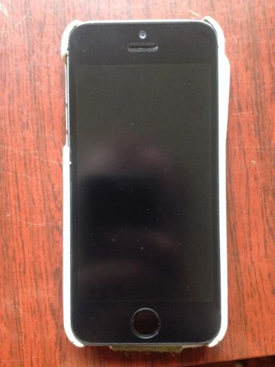 Лот: 5650086. Фото: 1. iPhone 5s 16 Gb Space Grey (серый... Смартфоны