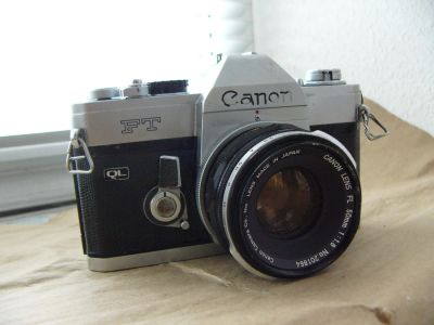 Лот: 10101803. Фото: 1. Фотоаппарат Canon пленочный. Плёночные зеркальные