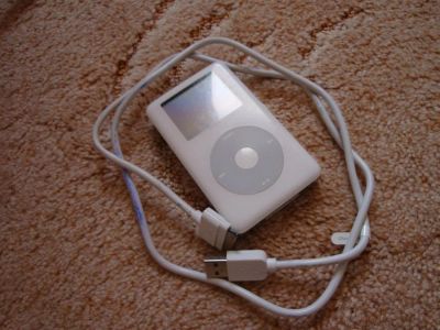 Лот: 2974306. Фото: 1. iPod Classic 4th Gen 40Gb неисправный... Плееры