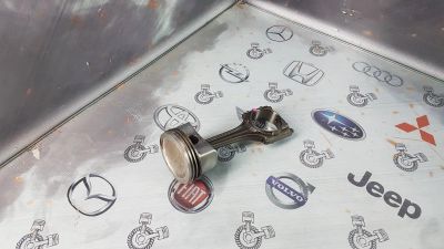 Лот: 23583192. Фото: 1. Шатун Audi A6 ALT 06A198401E. Двигатель и элементы двигателя