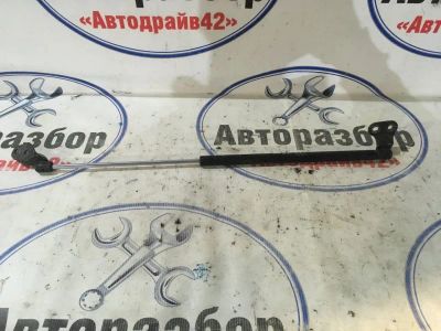 Лот: 21719231. Фото: 1. амортизатор двери багажника Mazda... Двигатель и элементы двигателя
