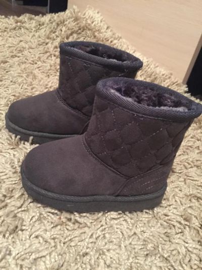 Лот: 6446050. Фото: 1. Угги UGG детские!. Валенки, угги, унты