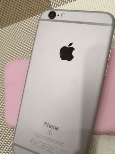 Лот: 15575142. Фото: 1. IPhone 6s 32gb. Смартфоны