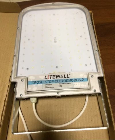 Лот: 19879794. Фото: 1. Прожектор светодиодный LiteWell... Уличное освещение
