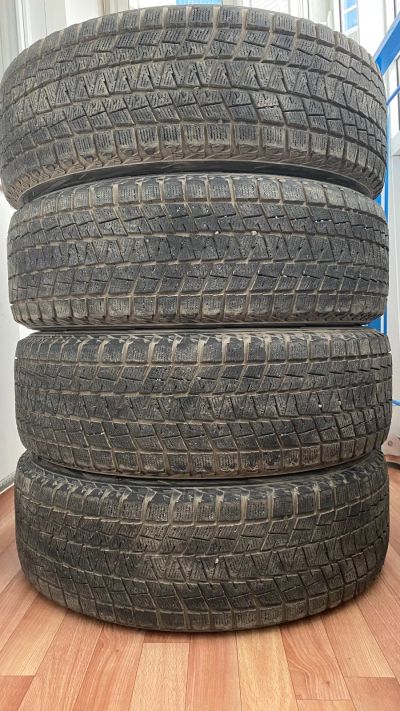 Лот: 18379308. Фото: 1. Bridgestone Blizzak dm-v1 235-65... Шины
