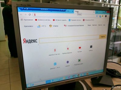 Лот: 13790996. Фото: 1. Монитор Samsung 940n. ЖК-мониторы