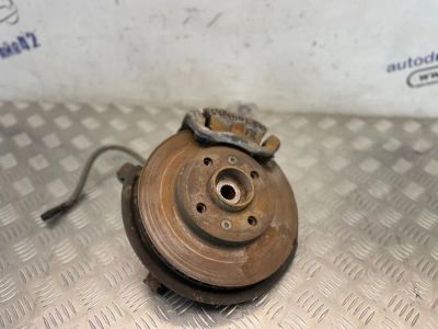 Лот: 22458957. Фото: 1. поворотный кулак Renault Symbol... Другое (автозапчасти)