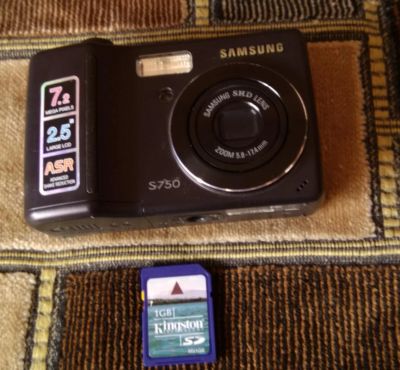 Лот: 7885516. Фото: 1. Samsung S750, +SD 1gb. Цифровые компактные