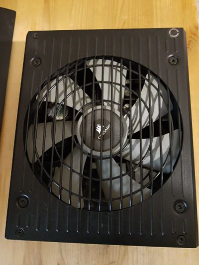 Лот: 15401007. Фото: 1. Блок питания Corsair RM750x 750W. Корпуса, блоки питания