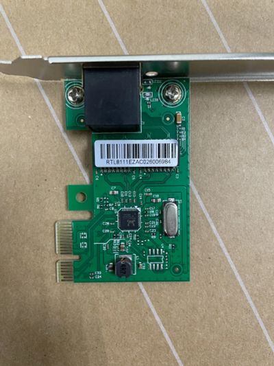 Лот: 21375479. Фото: 1. Сетевая карта PCI-E RTL8111E Low-prof. Сетевые карты