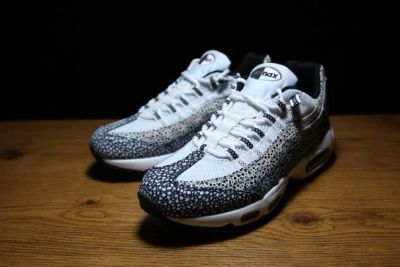 Лот: 10039780. Фото: 1. Кроссовки Nike Air Max 95. Кеды, кроссовки, слипоны