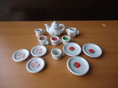 Лот: 12090404. Фото: 1. посуда для кукол. Куклы и аксессуары