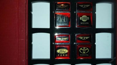 Лот: 5953973. Фото: 1. Зажигалка Бензиновая логотип авто... Зажигалки, спички, пепельницы