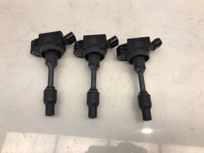 Лот: 21704035. Фото: 1. катушка зажигания Toyota Raize... Двигатель и элементы двигателя